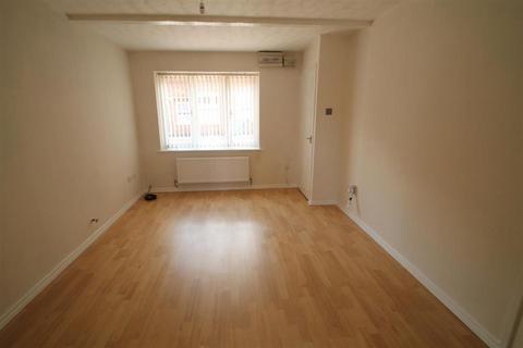2 bedroom terraced house to rent, Booth Street, Wednesbury WS10