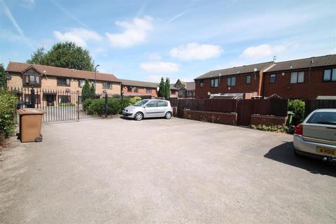 2 bedroom terraced house to rent, Booth Street, Wednesbury WS10