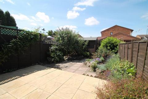 2 bedroom terraced house to rent, Booth Street, Wednesbury WS10