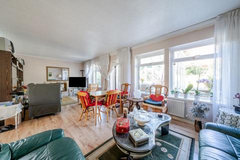 undefined, Ashbourne Road, Ealing, W5