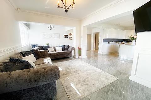 4 bedroom detached house for sale, Milfield Avenue, Wallsend