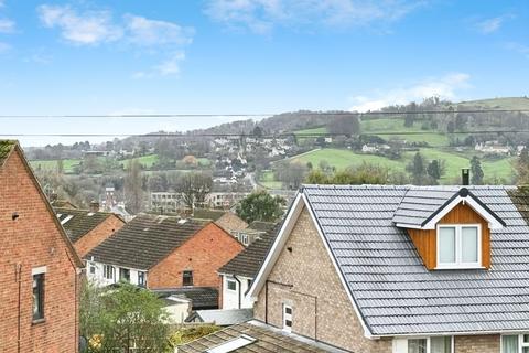 3 bedroom semi-detached house for sale, Mill Farm Drive, Stroud