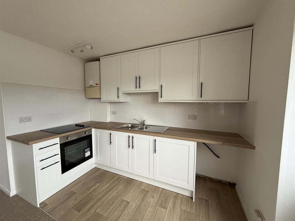 Kitchen: