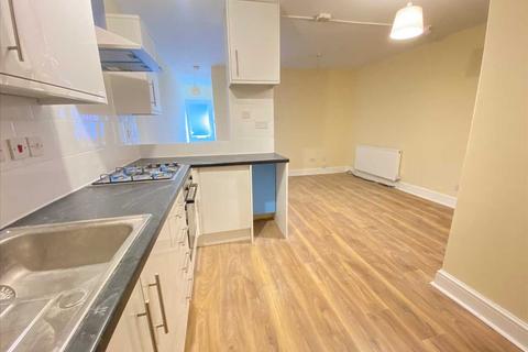 3 bedroom apartment to rent, Junction Road, Ealing