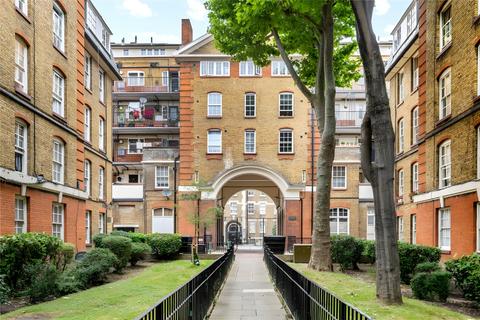 3 bedroom flat for sale, Bourne Estate, Portpool Lane, London, EC1N
