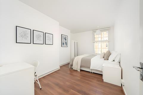 3 bedroom flat for sale, Bourne Estate, Portpool Lane, London, EC1N