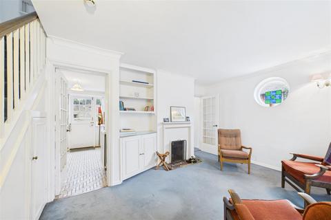 3 bedroom end of terrace house for sale, Little London, Chichester