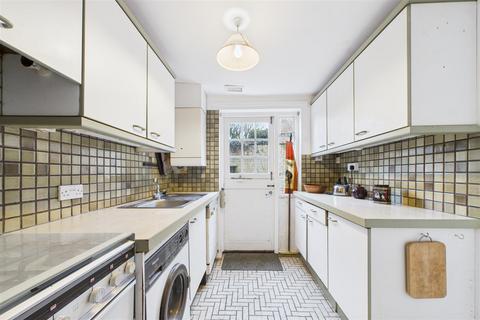 3 bedroom end of terrace house for sale, Little London, Chichester