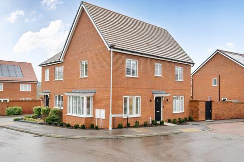 3 bedroom semi-detached house for sale, Crookham Mews, Bracknell RG42
