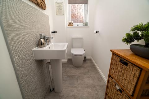 4 bedroom detached house for sale, Alder Way, Throckley, Newcastle upon Tyne, NE15
