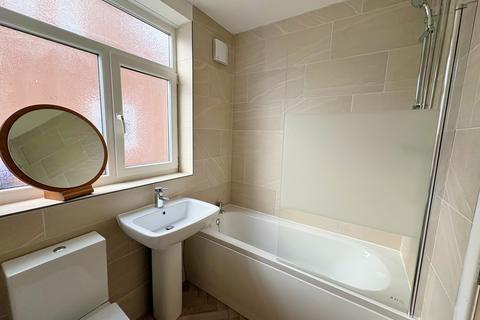 2 bedroom bungalow to rent, Dorchester Road, Preston PR3