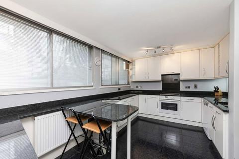 2 bedroom flat to rent, Campden Street, London W8