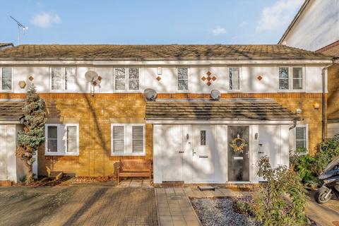3 bedroom terraced house for sale, Winterburn Close, London N11