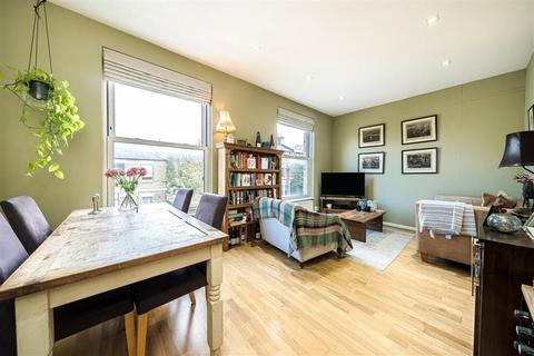 2 bedroom maisonette to rent, Lilford Road, London SE5