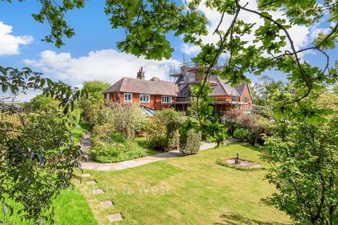 4 bedroom semi-detached house for sale, Turners Hill Road, Crawley Down RH10