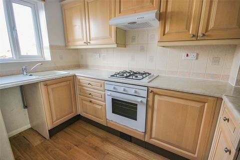 2 bedroom semi-detached house to rent, Bates Close, Rushden NN10