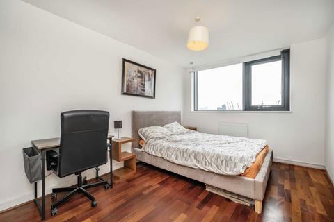 1 bedroom flat to rent, Blackwall Way, London E14