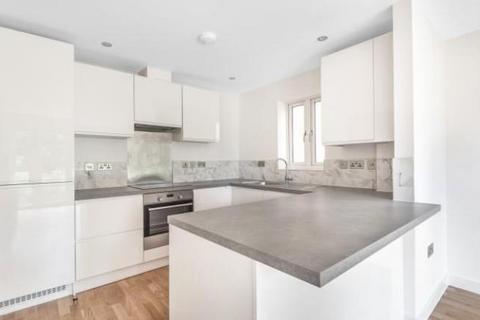 2 bedroom flat for sale, Ainger Close,  Aylesbury,  HP19