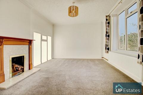 undefined, Burns Avenue, Warwick