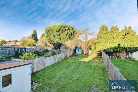 undefined, Burns Avenue, Warwick
