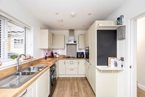 3 bedroom semi-detached house for sale, Renfields, Haywards Heath, RH16