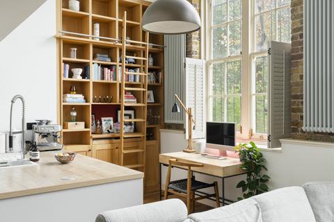 2 bedroom flat for sale, Stepney City Apartments, London E1