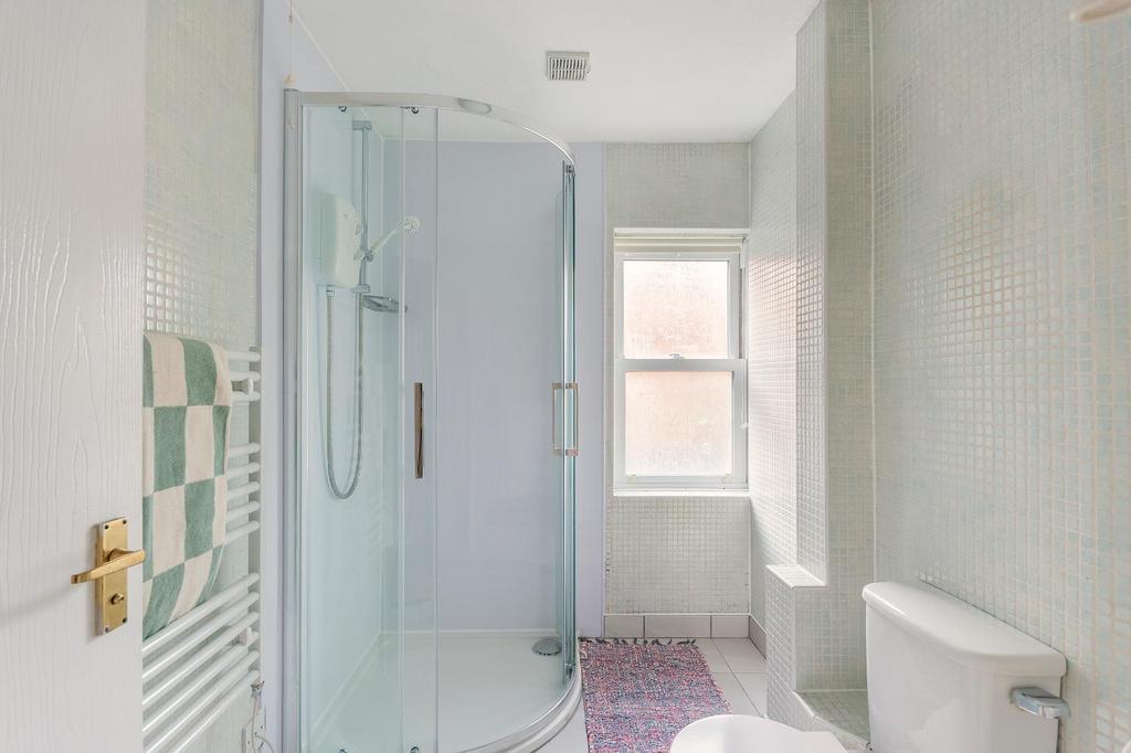 0 F3 CSP - Bathroom B.jpg
