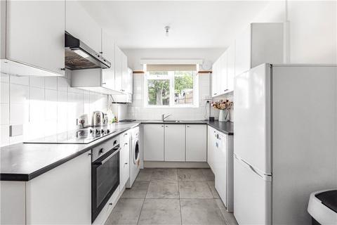 2 bedroom apartment to rent, Woodfield Avenue, London, SW16