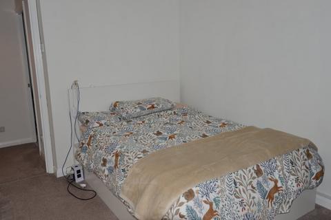 2 bedroom terraced house to rent, Upperstone Close,  Stotfold , SG5