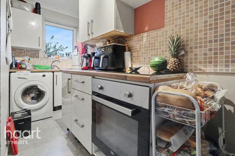 2 bedroom apartment for sale, Paxton Court, Little Paxton