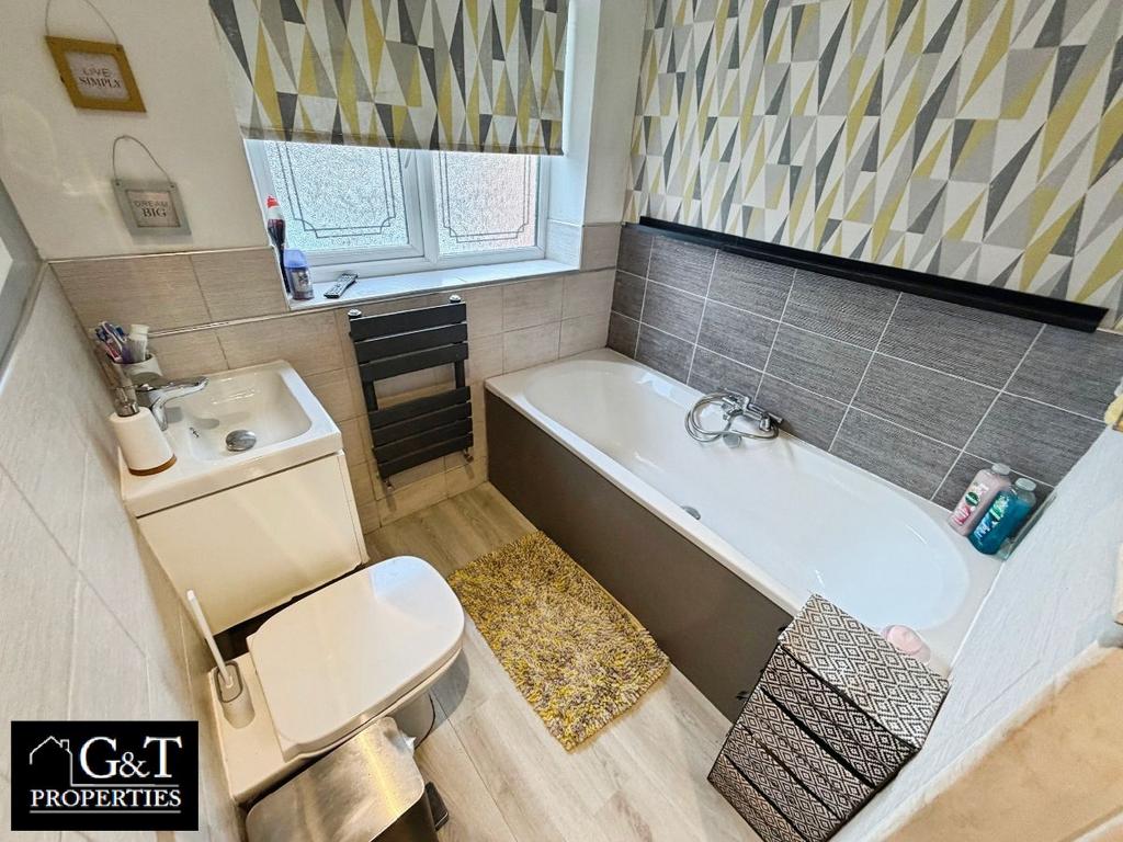 Family bathroom