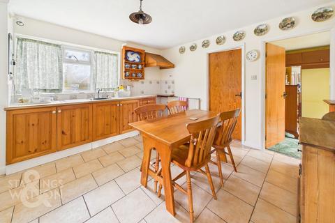2 bedroom detached bungalow for sale, Witton Close, Reedham, Norwich
