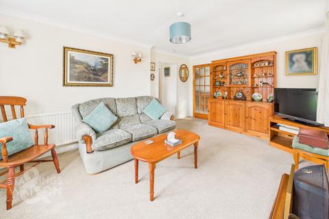2 bedroom detached bungalow for sale, Witton Close, Reedham, Norwich