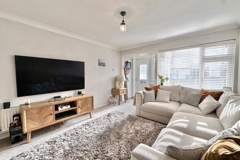 3 bedroom semi-detached house for sale, Farnham Road, Poole BH12