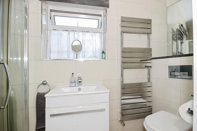 Shower Room.jpg