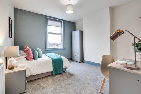 undefined, Knowle Mount (Room 4), West Yorkshire LS4