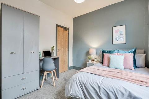 undefined, Knowle Mount (Room 4), West Yorkshire LS4