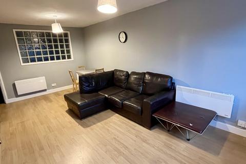 2 bedroom flat to rent, Malcolm Close, Mapperley, Nottingham, Nottinghamshire, NG3