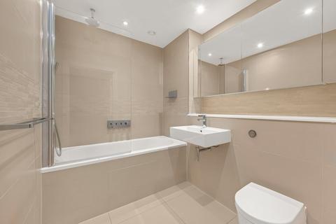 2 bedroom flat to rent, Pump House Crescent, Brentford, UK