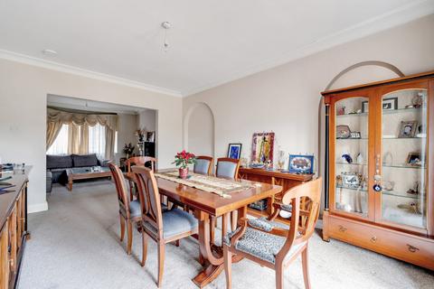 4 bedroom semi-detached house for sale, Bowes Road, London