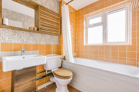 1 bedroom flat to rent, Romily Court, Landridge Road, London