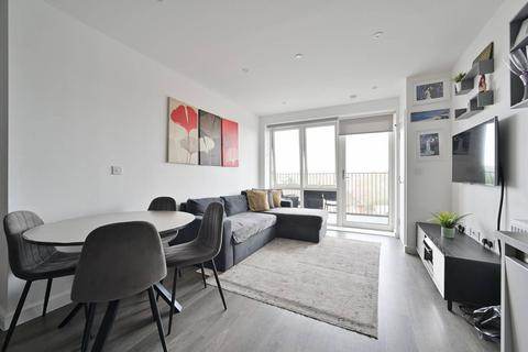 2 bedroom flat for sale, Buxton House, Oxhey Drive, Bushey, South Oxhey, WD19