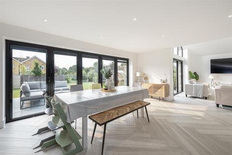 5 bedroom detached house for sale, Long Buftlers, Harpenden