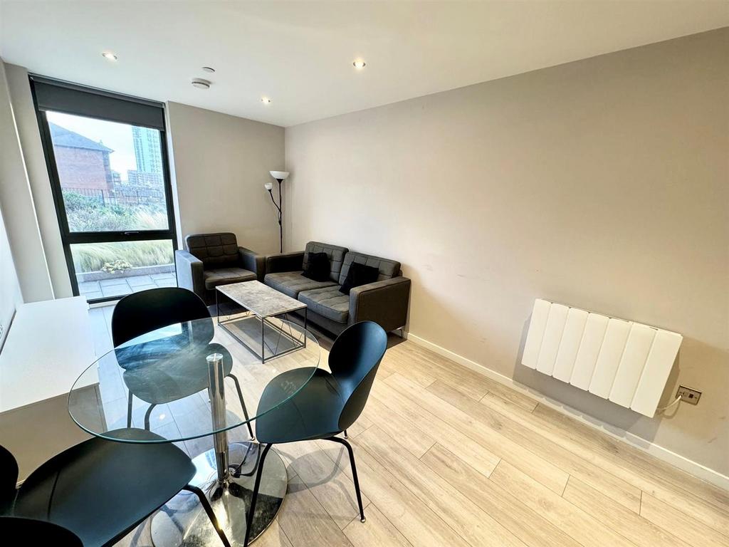 Dining Area.jpg