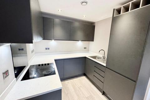 2 bedroom apartment to rent, Jesse Hartley Way, Liverpool