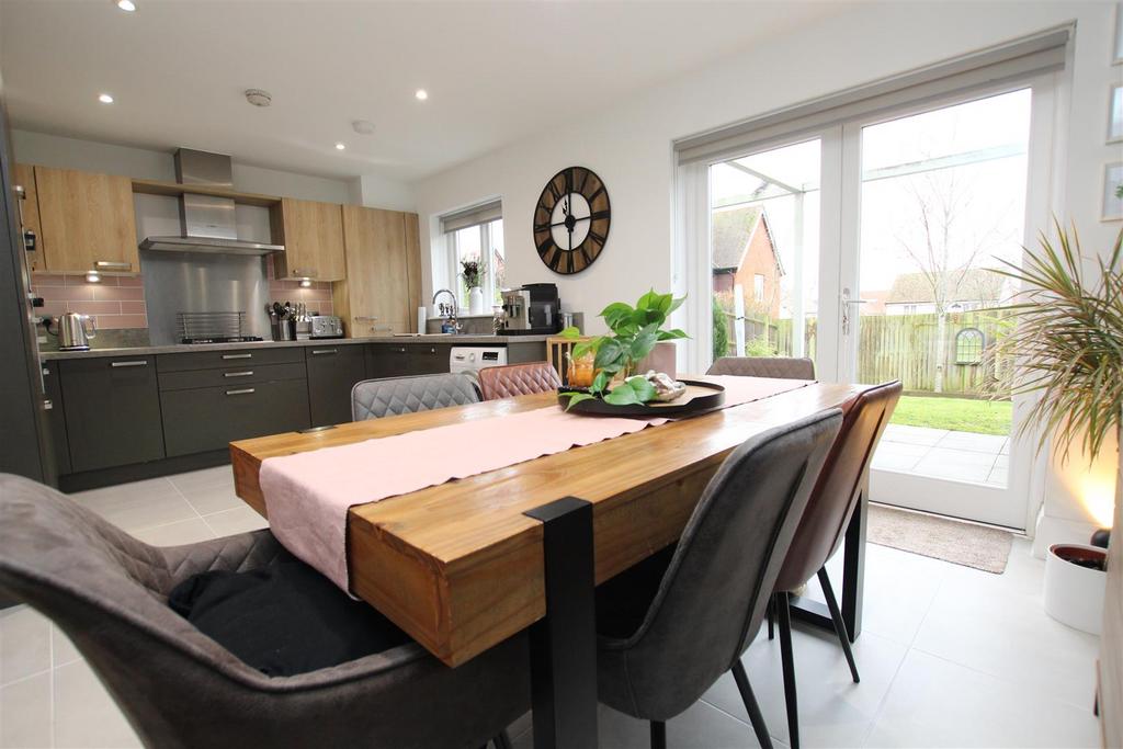 Kitchen / Diner