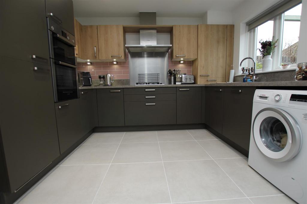 Kitchen / Diner