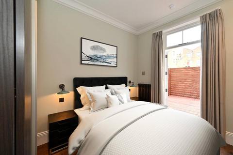 undefined, Chepstow Road, London
