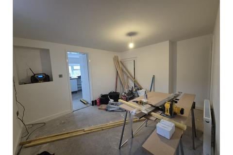 3 bedroom terraced house to rent, Hereson Road, Ramsgate CT11