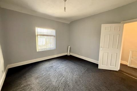 3 bedroom terraced house for sale, Grafton Road, Cheshire CH65